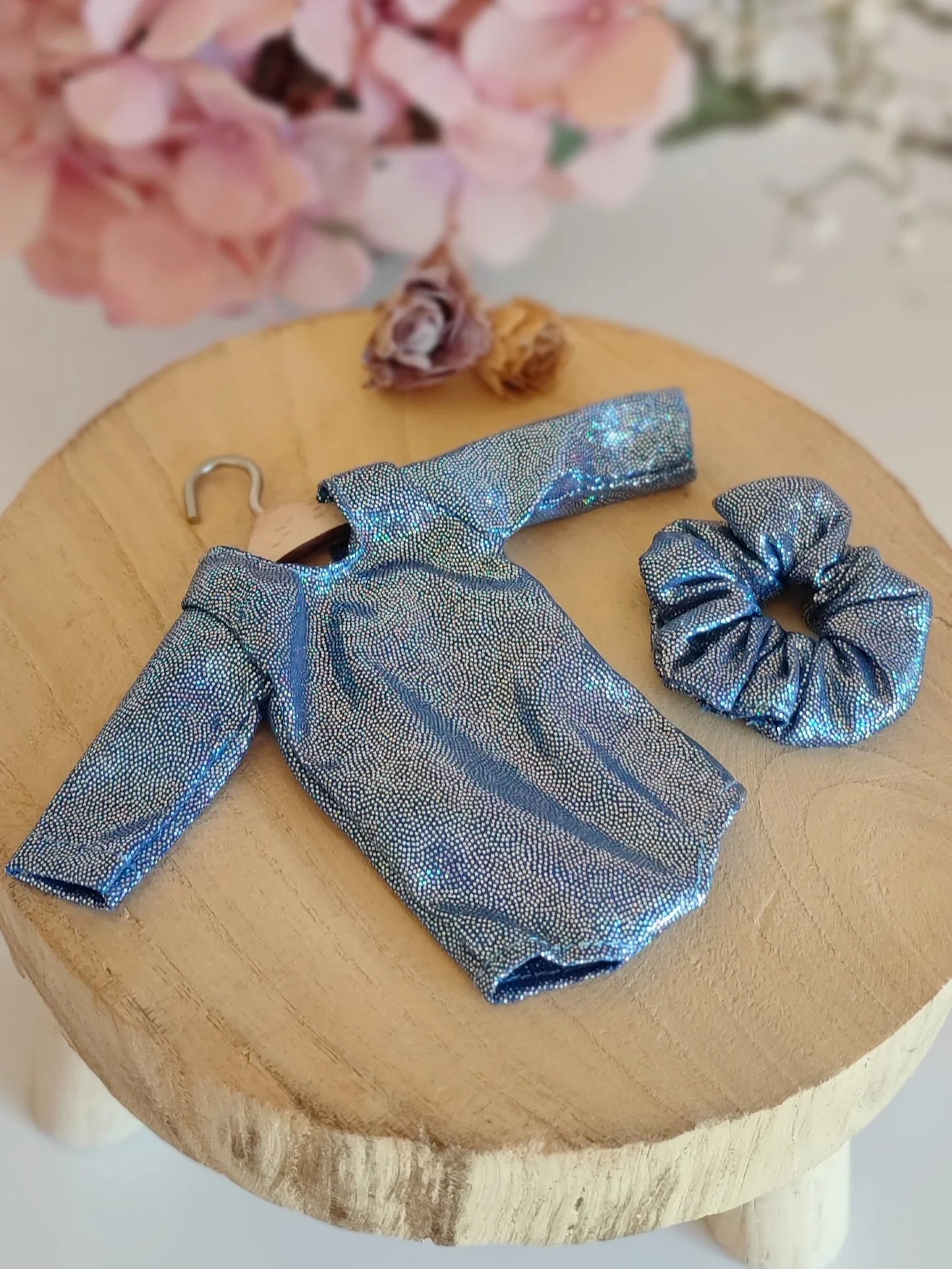 Kit de Perchero + 7 colores de Maillots y Coleteros a tu elección + Regalo 7 Perchas