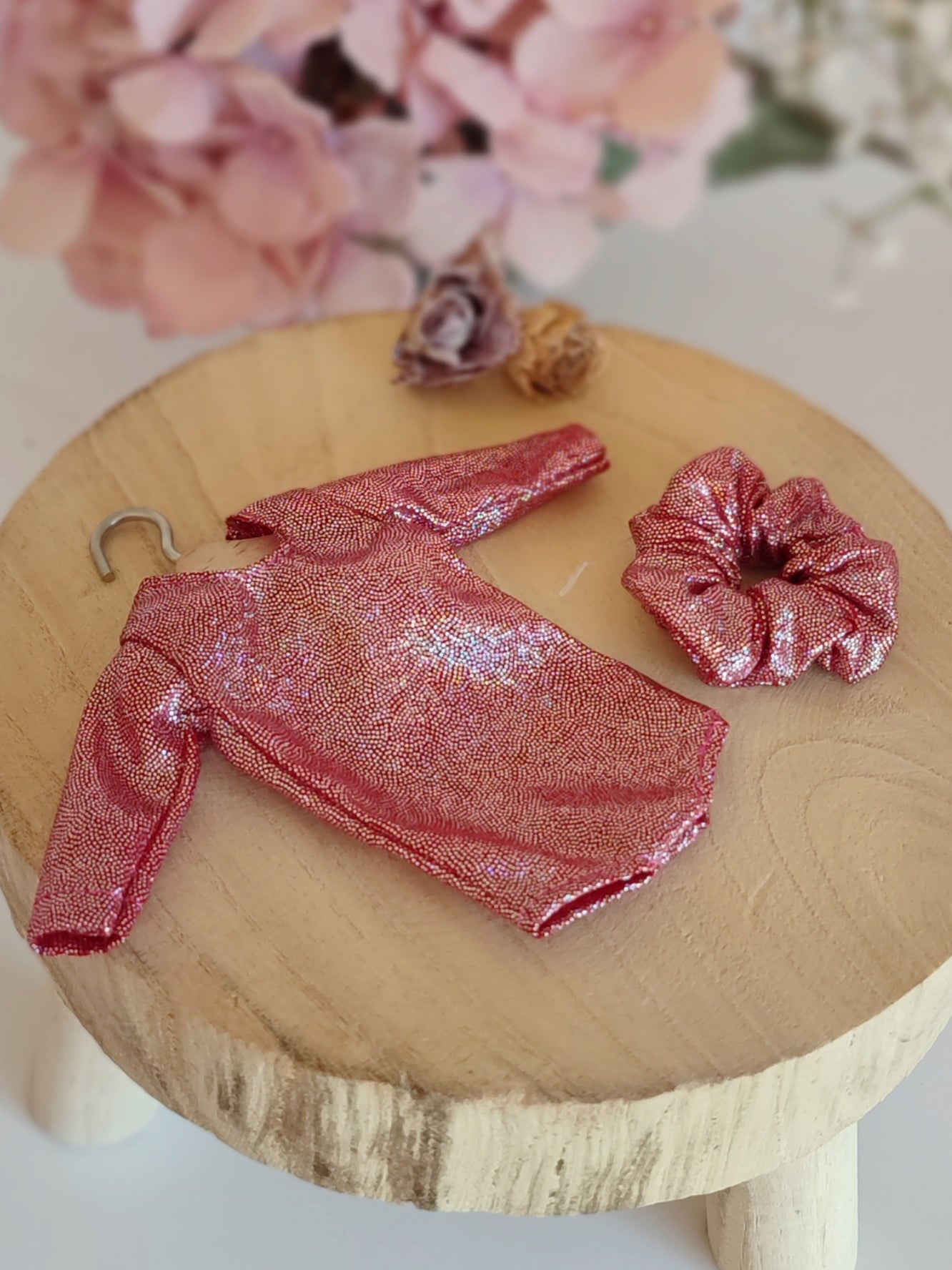 Conjunto maillot y coletero de muñeca gimnasta