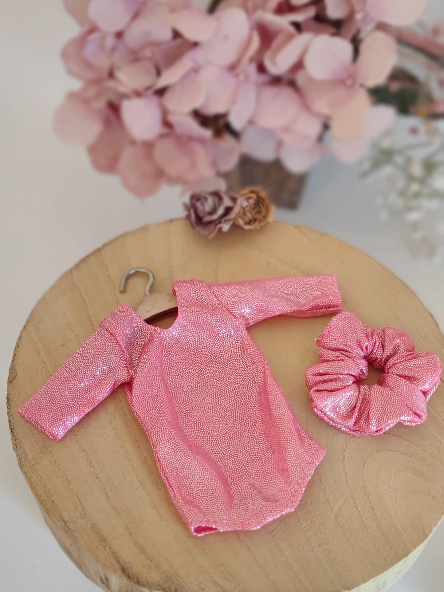 Kit de Perchero + 7 colores de Maillots y Coleteros a tu elección + Regalo 7 Perchas