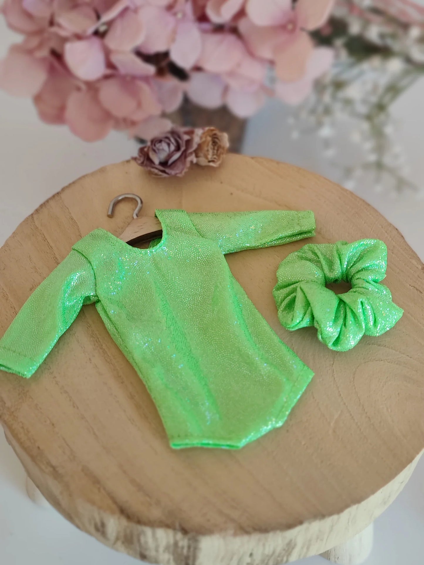 Kit de Perchero + 7 colores de Maillots y Coleteros a tu elección + Regalo 7 Perchas