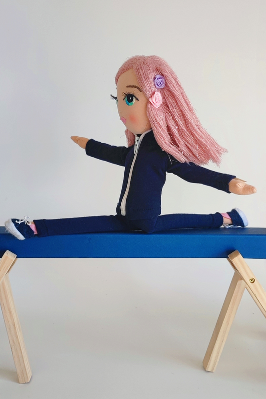 Muñeca Gimnasta: Pelo Rosa