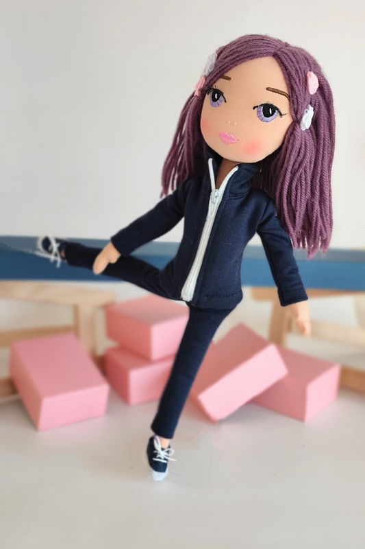 Muñeca Gimnasta: Pelo Morado