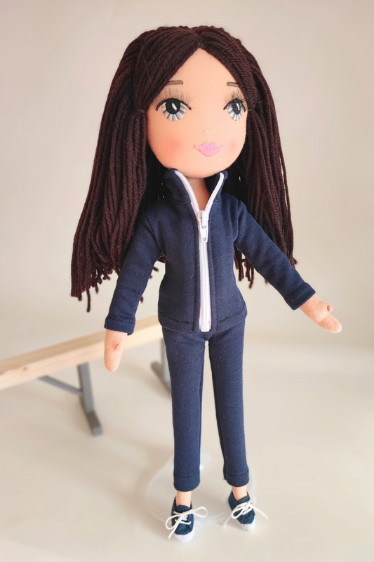 Muñeca Gimnasta: Pelo Castaño Oscuro