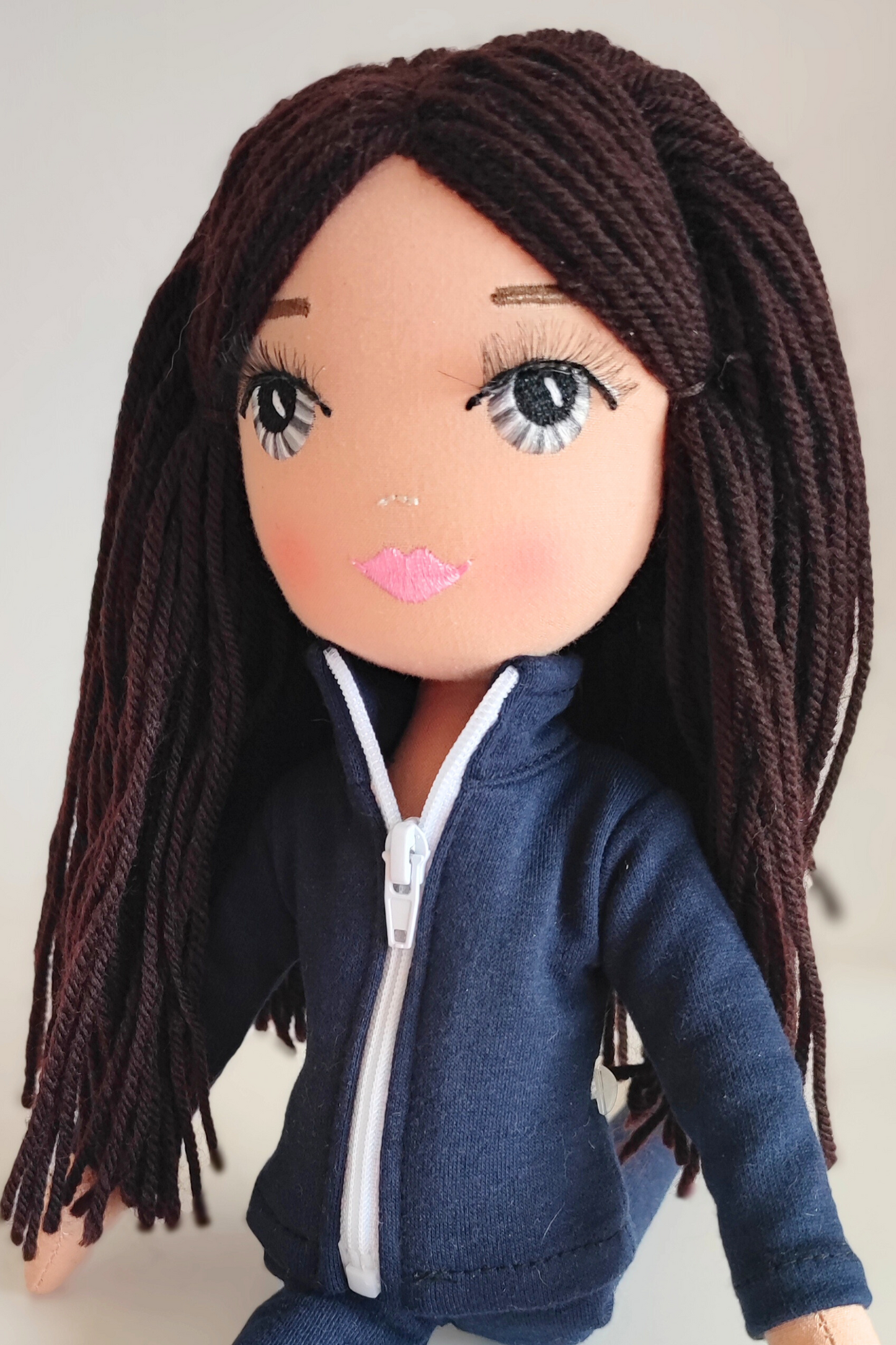 Muñeca Gimnasta: Pelo Castaño Oscuro