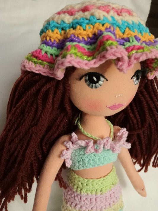 Muneca Crochet closeup