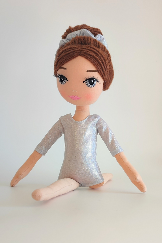 Muñeca Gimnasta: Pelo Castaño Claro