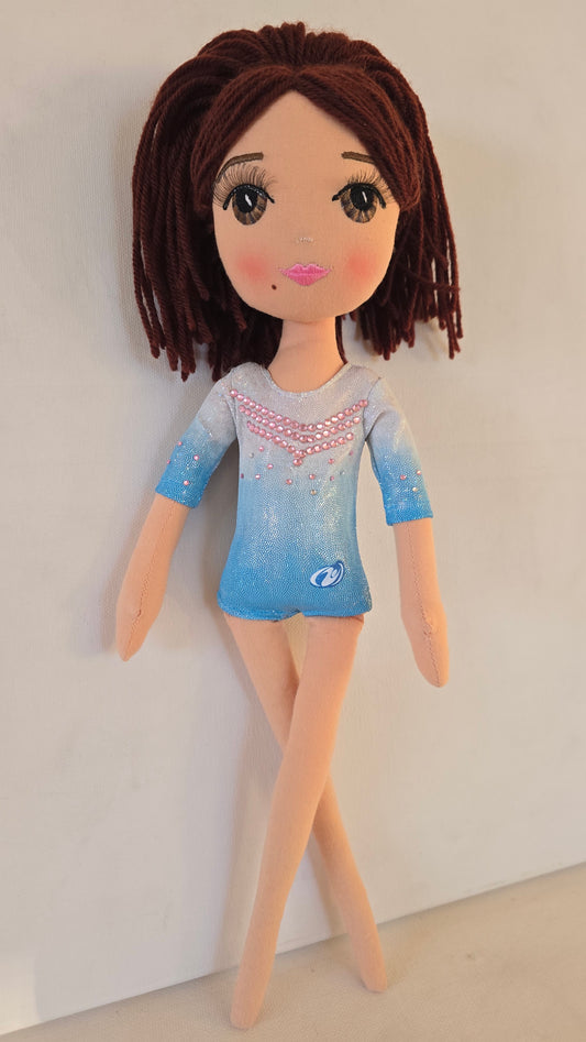 Muñeca gimnasta personalizada con maillot personalizado