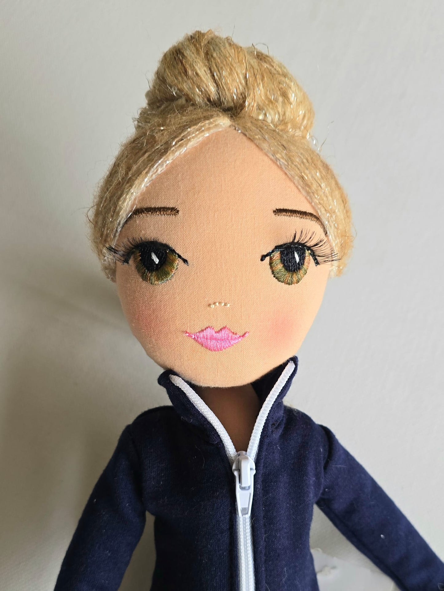 Muñeca moño_rubio gimnasta