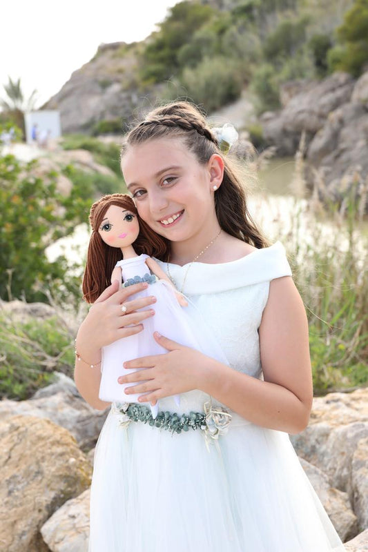 Muñeca de comunión personalizada