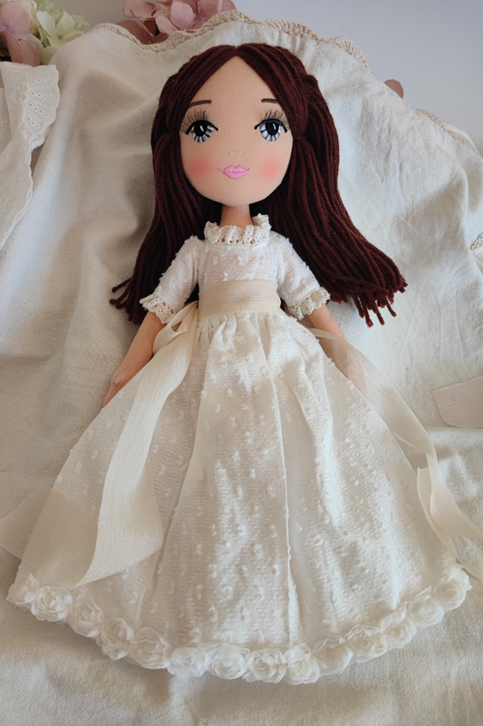 Elige tu Muñeca de Comunión con el Vestido Arena