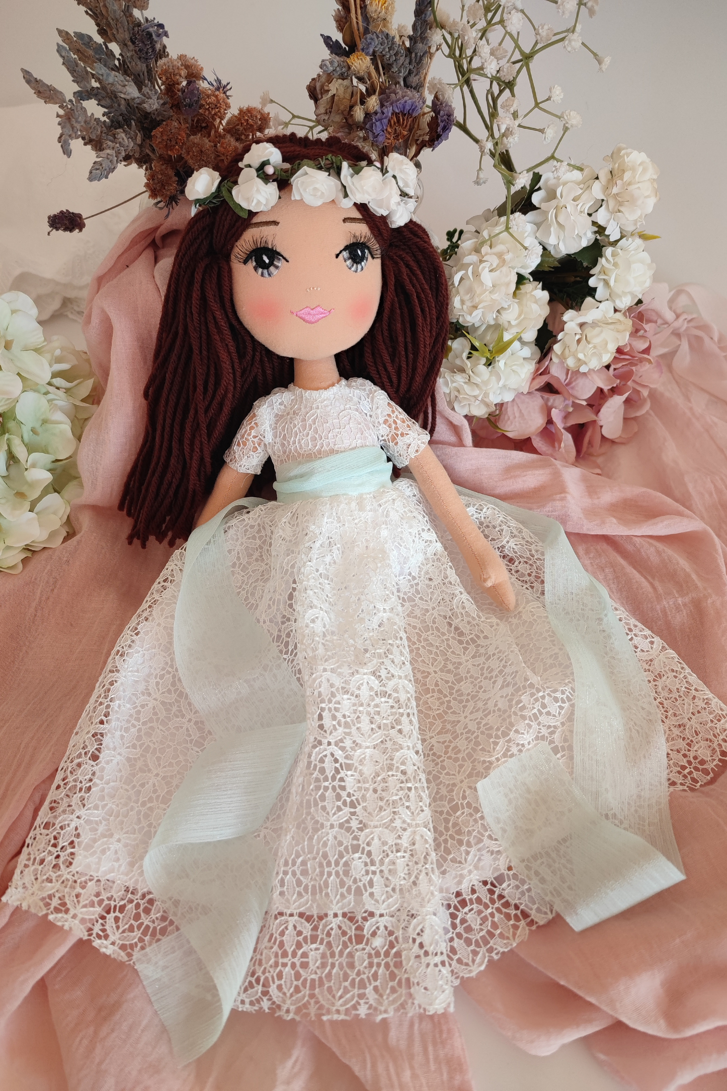 Elige tu Muñeca de Comunión con el Vestido Azahar