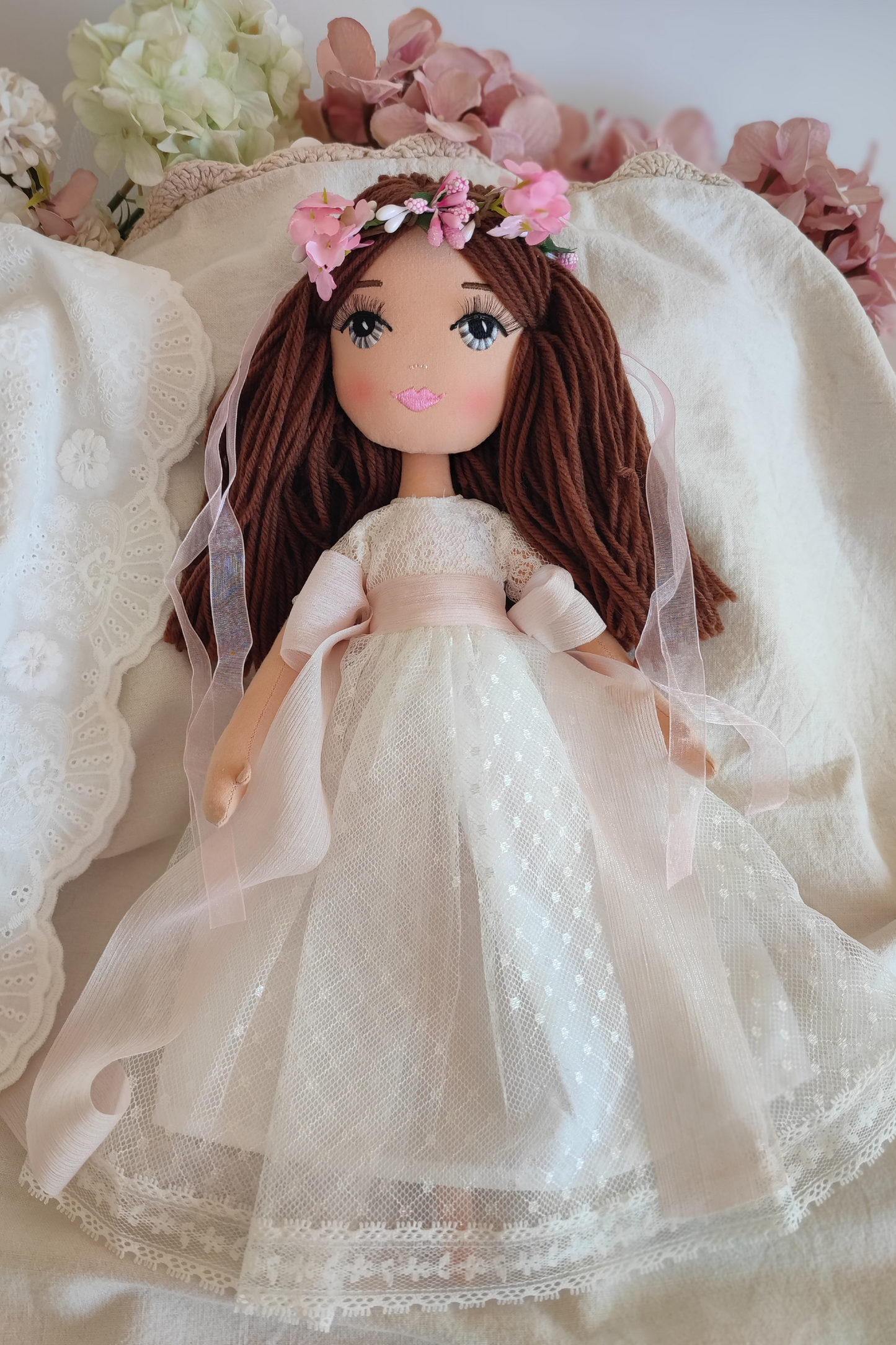 Elige tu Muñeca de Comunión con el Vestido Dalia