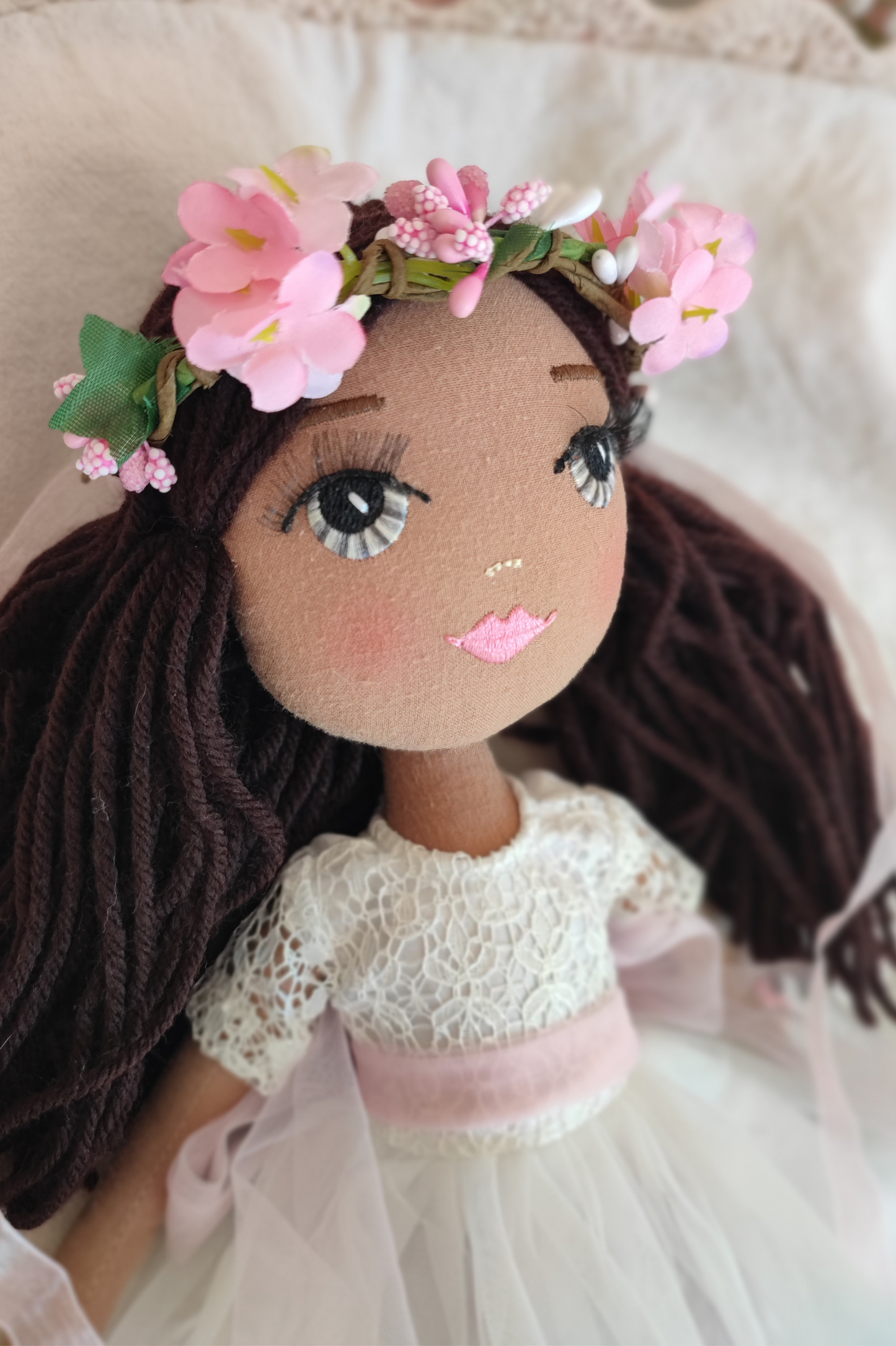 Elige tu Muñeca de Comunión con el Vestido Hoja