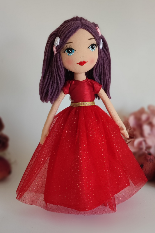 muñeca de trapo elegante