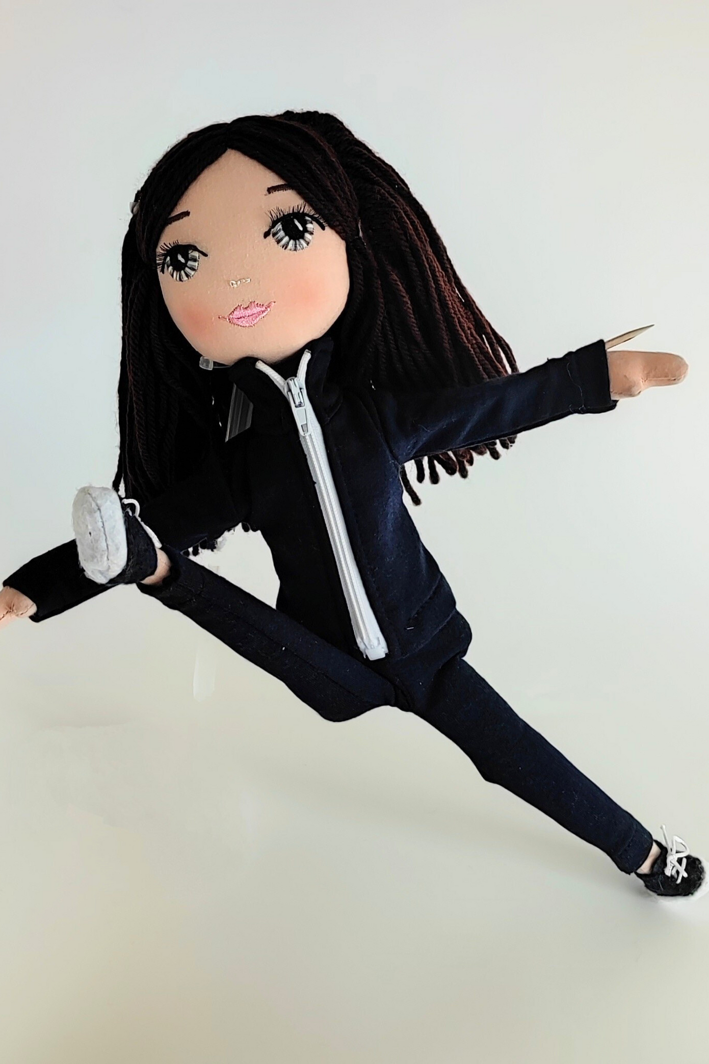Muñeca Gimnasta: Pelo Castaño Oscuro