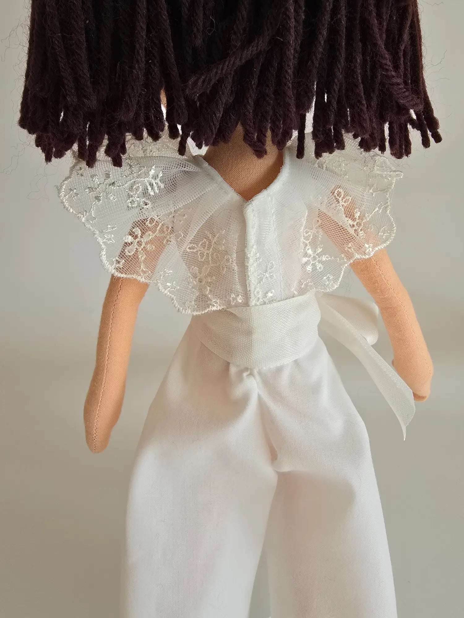 Muñeca de comunion con mono