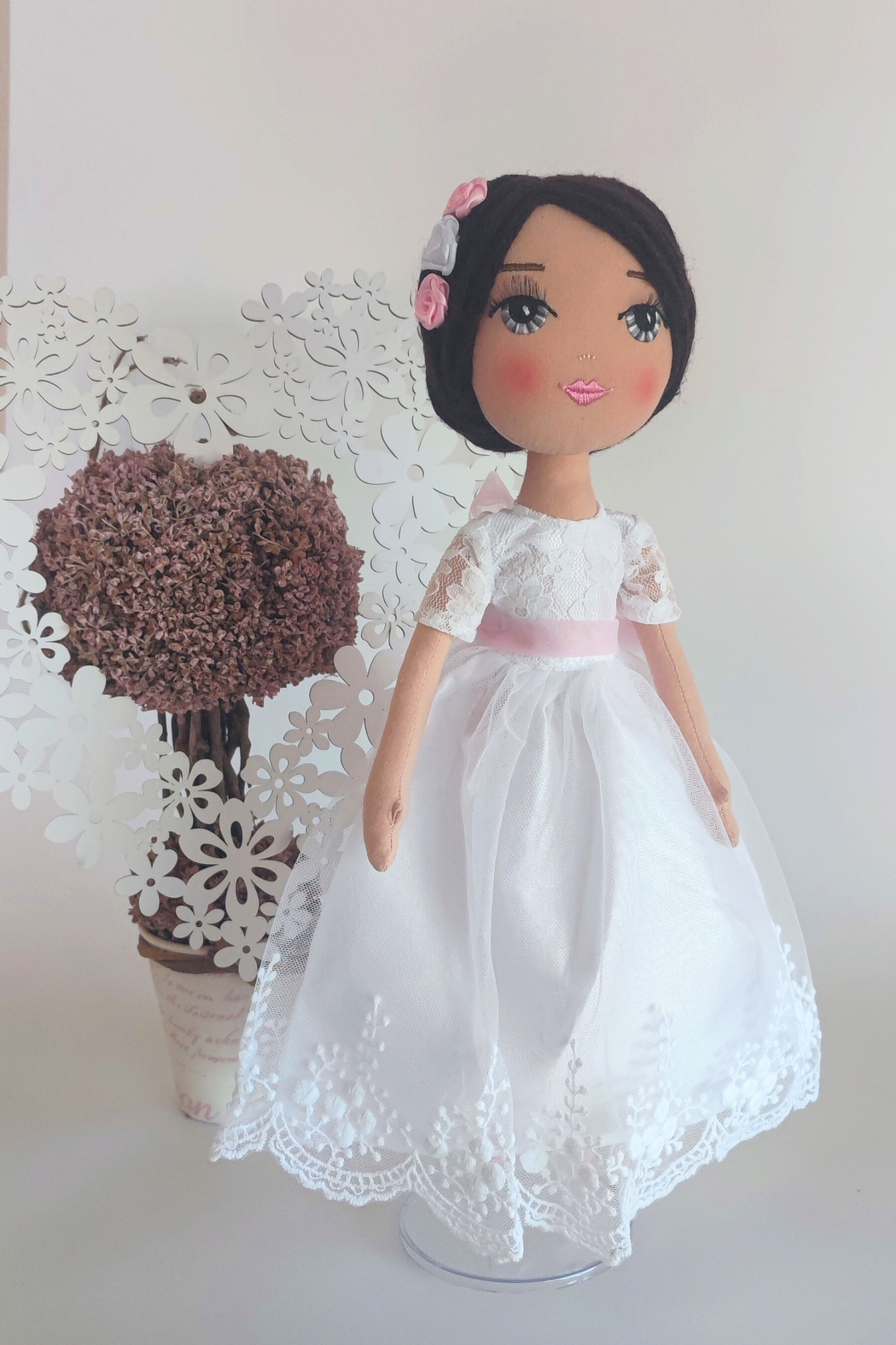 Elige tu muñeca de comunión con el vestido Luna