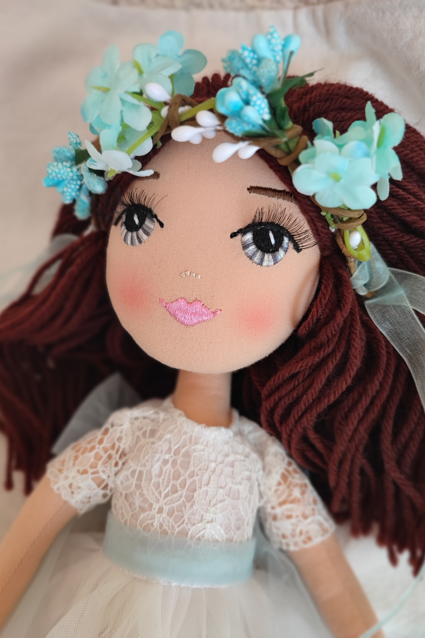 Elige tu Muñeca de Comunión con el Vestido Hoja